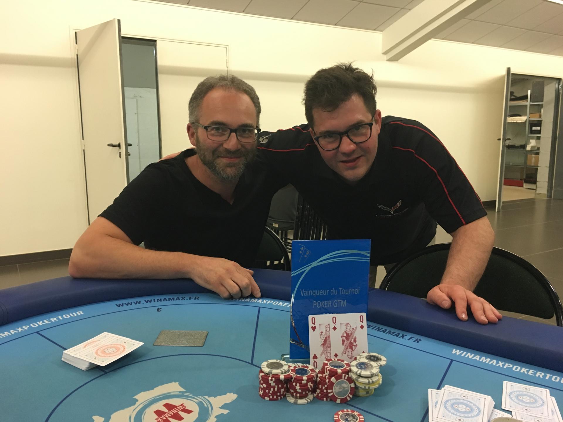 10 heures plus tard, il n'en restait que deux. Richard et Samuel ..